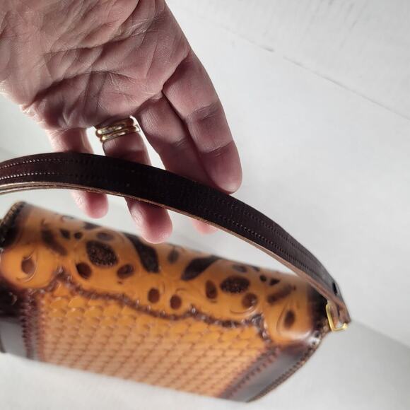 Vintage Joo-Kay Rustic Southwestern Hand Tooled Leather Shoulder Bag - Picture 4 of 16